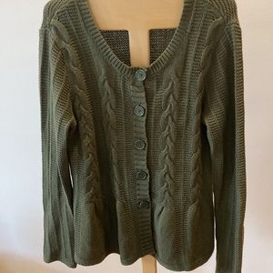 Cardigan green long sleeved sweater medium